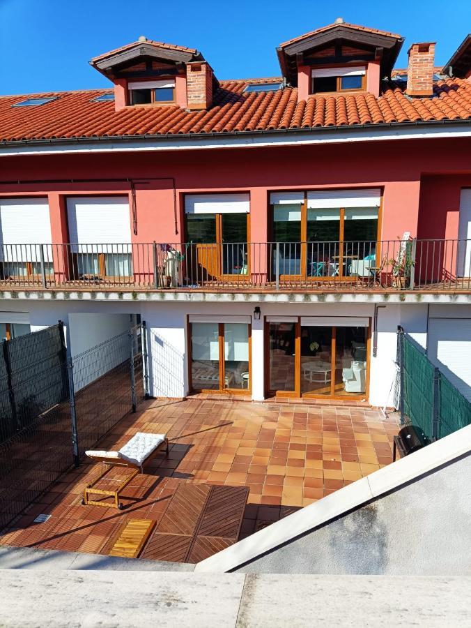 Apartamento Con Terraza Comillas Luaran gambar
