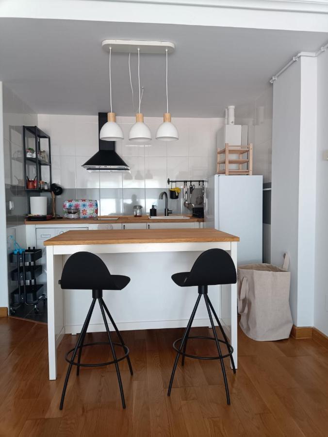 Apartamento Con Terraza Comillas Luaran gambar