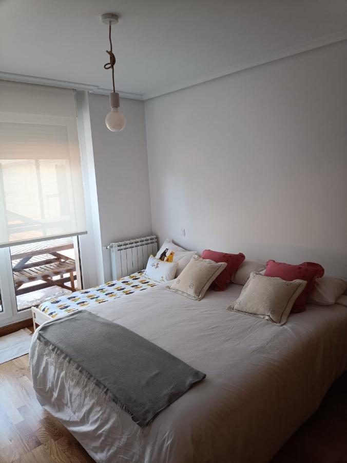 Apartamento Con Terraza Comillas Luaran gambar